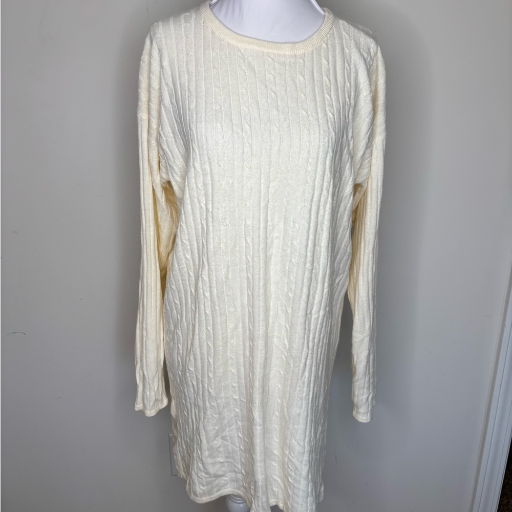 BN1 Laura Gayle Cream Sweater Dress Crew Neck Oversized Pullover Dress‎ Medium